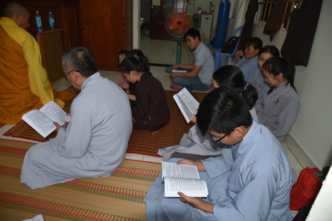 The ceremony praying for peace