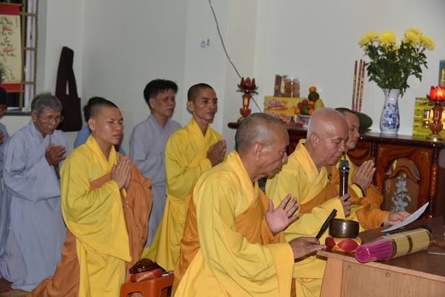The ceremony praying for peace