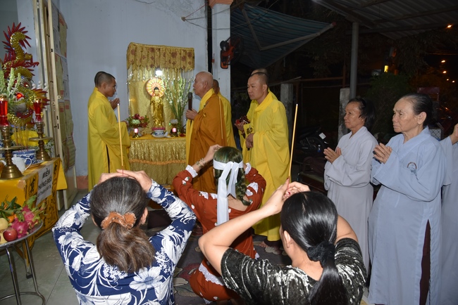 The ceremony praying for peace