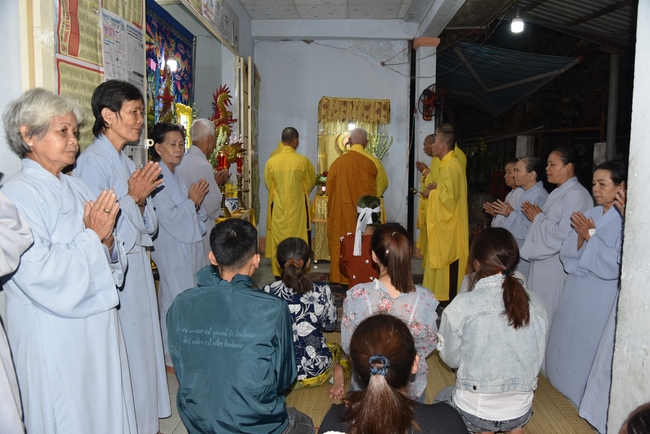 The ceremony praying for peace