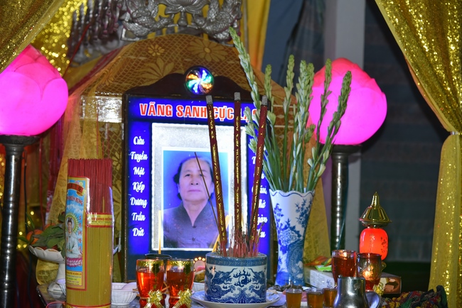Praying for rebirth in Vinh Long