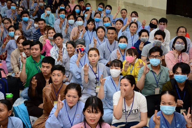 The 1st Three-Jewel Refuge Ceremony in 2020