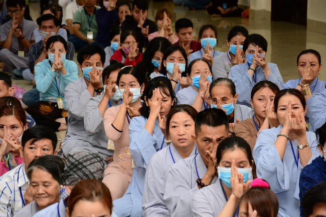 The 1st Three-Jewel Refuge Ceremony in 2020