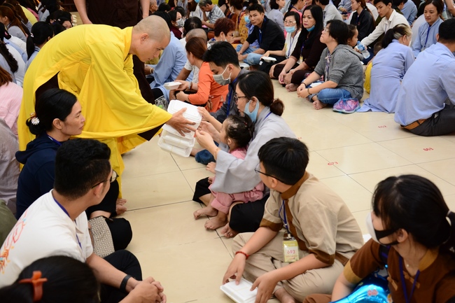 The 1st Three-Jewel Refuge Ceremony in 2020