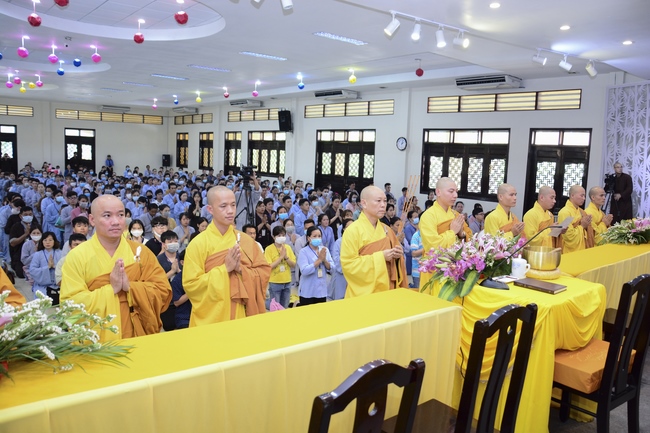 The 1st Three-Jewel Refuge Ceremony in 2020