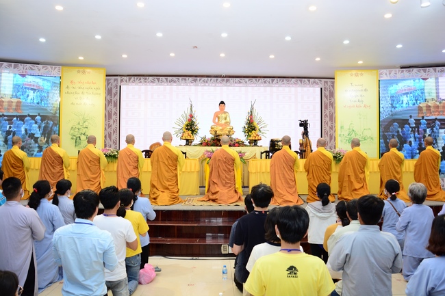 The 1st Three-Jewel Refuge Ceremony in 2020