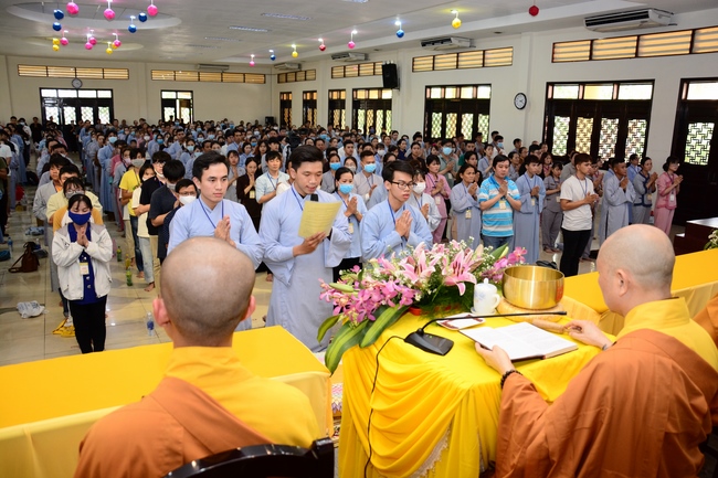 The 1st Three-Jewel Refuge Ceremony in 2020