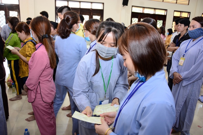 The 1st Three-Jewel Refuge Ceremony in 2020