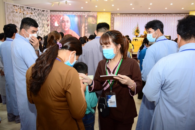 The 1st Three-Jewel Refuge Ceremony in 2020