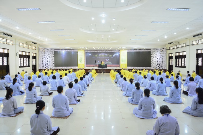 Opening the Seven-Day special Retreat