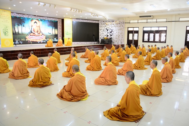 Opening the Seven-Day special Retreat