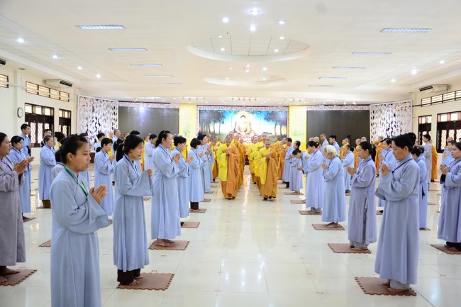 Opening the Seven-Day special Retreat