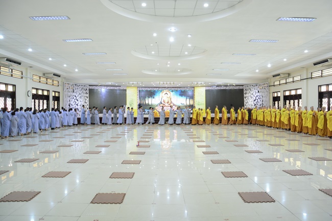 Opening the Seven-Day special Retreat