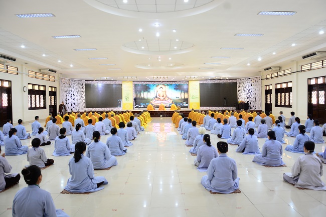 Opening the Seven-Day special Retreat