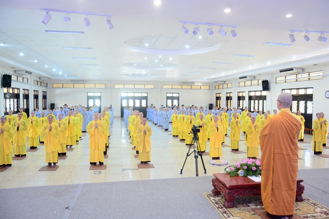 Dream of Meeting Buddha - Dharma talk in the Seven-Day Special Retreat