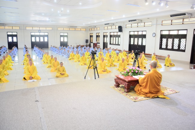 Dream of Meeting Buddha - Dharma talk in the Seven-Day Special Retreat
