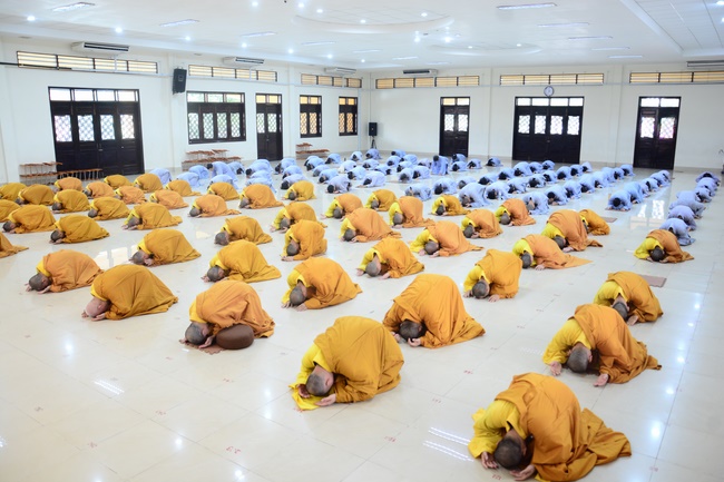 Dream of Meeting Buddha - Dharma talk in the Seven-Day Special Retreat