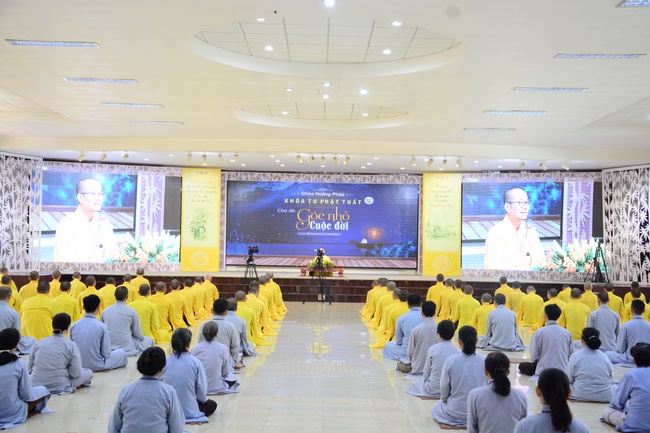“A short period of life” - Dharma Talk in the Seven-Day Special Retreat