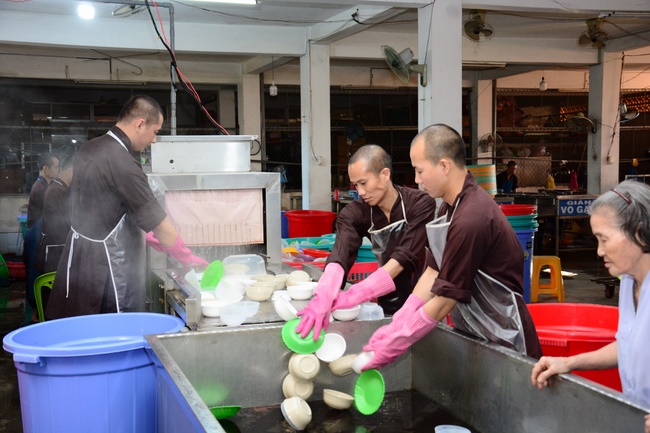 “A short period of life” - Dharma Talk in the Seven-Day Special Retreat