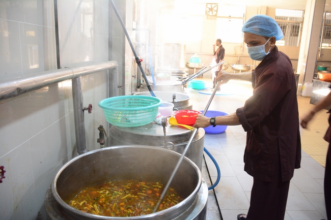 Five Factors Forming Unethical Mind - Dharma Talk in the Seven-Day Special Retreat