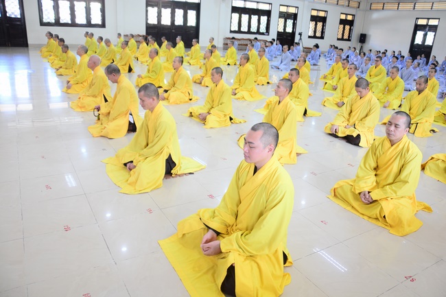 Five Factors Forming Unethical Mind - Dharma Talk in the Seven-Day Special Retreat