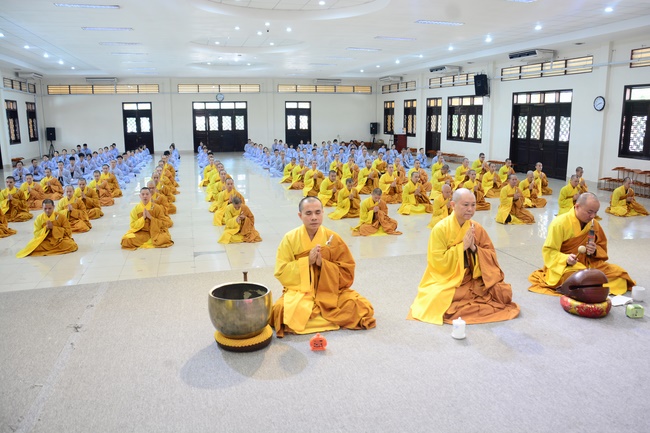 Five Factors Forming Unethical Mind - Dharma Talk in the Seven-Day Special Retreat