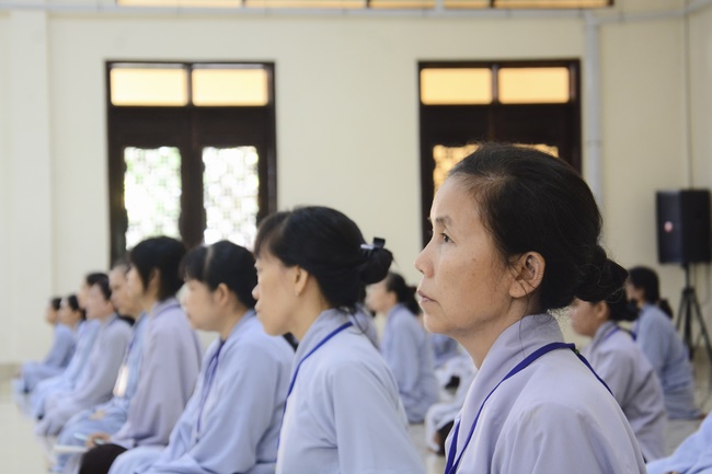 Five Factors Forming Unethical Mind - Dharma Talk in the Seven-Day Special Retreat