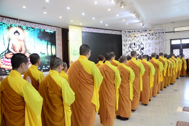 Five Factors Forming Unethical Mind - Dharma Talk in the Seven-Day Special Retreat