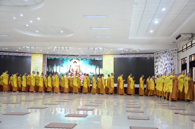 Five Factors Forming Unethical Mind - Dharma Talk in the Seven-Day Special Retreat