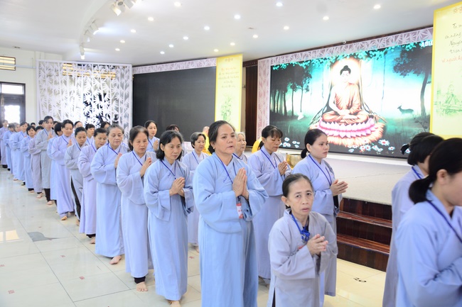 Five Factors Forming Unethical Mind - Dharma Talk in the Seven-Day Special Retreat