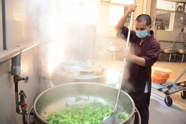 Five Factors Forming Unethical Mind - Dharma Talk in the Seven-Day Special Retreat