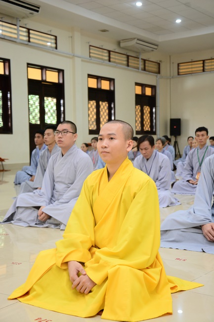 Observing natural mind - Dharma Talk in the Seven-Day Special Retreat