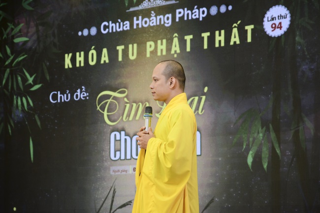 Observing natural mind - Dharma Talk in the Seven-Day Special Retreat