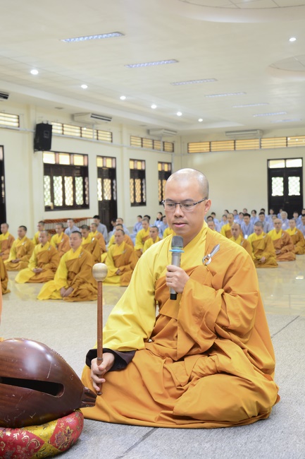 Observing natural mind - Dharma Talk in the Seven-Day Special Retreat