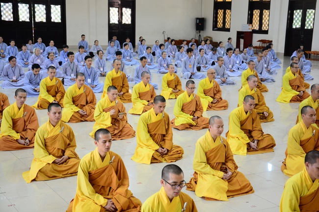 Observing natural mind - Dharma Talk in the Seven-Day Special Retreat