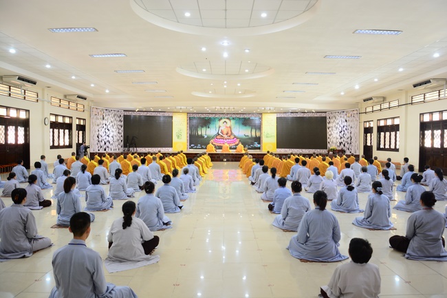 Observing natural mind - Dharma Talk in the Seven-Day Special Retreat