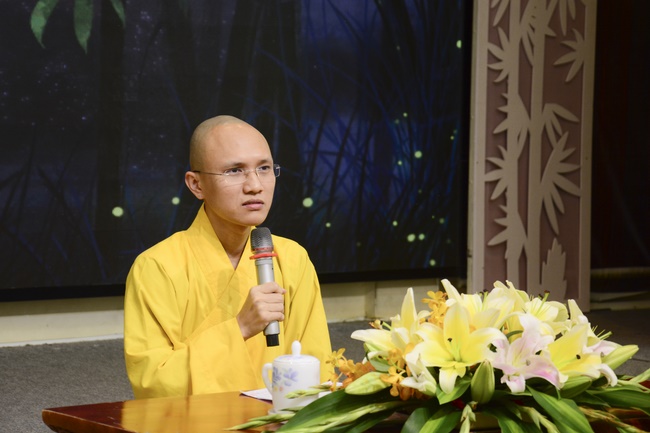 Observing natural mind - Dharma Talk in the Seven-Day Special Retreat