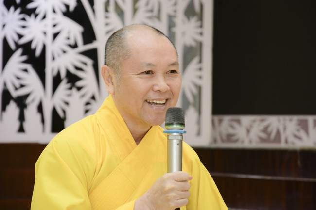 Only I myself can help me..... - Dharma Talk in the Seven-Day Special Retreat