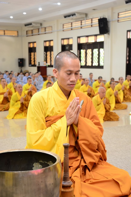 Only I myself can help me..... - Dharma Talk in the Seven-Day Special Retreat