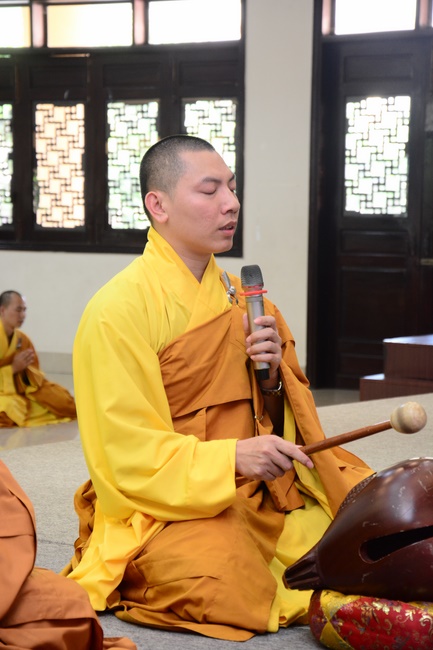 Only I myself can help me..... - Dharma Talk in the Seven-Day Special Retreat