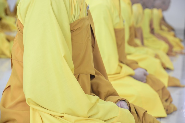 Only I myself can help me..... - Dharma Talk in the Seven-Day Special Retreat