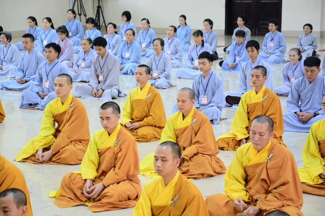 Only I myself can help me..... - Dharma Talk in the Seven-Day Special Retreat