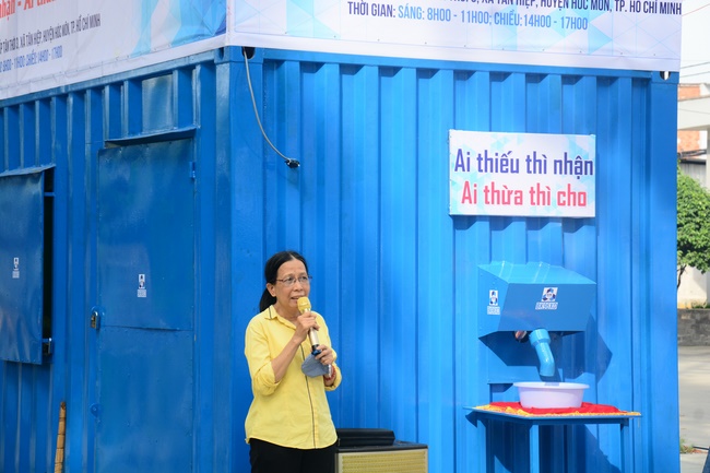 The program supplying automatic rice to the needy