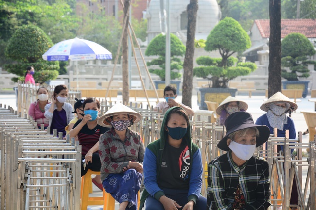 The program supplying automatic rice to the needy