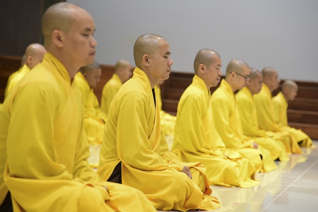 Series of photos of the Seven-Day Special Retreat