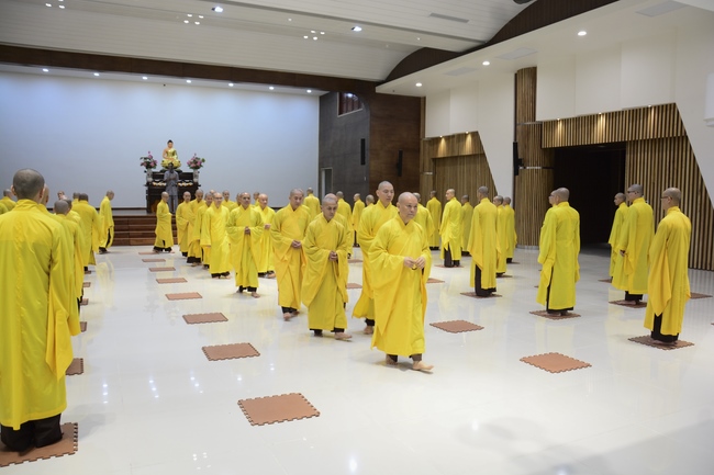 Series of photos of the Seven-Day Special Retreat