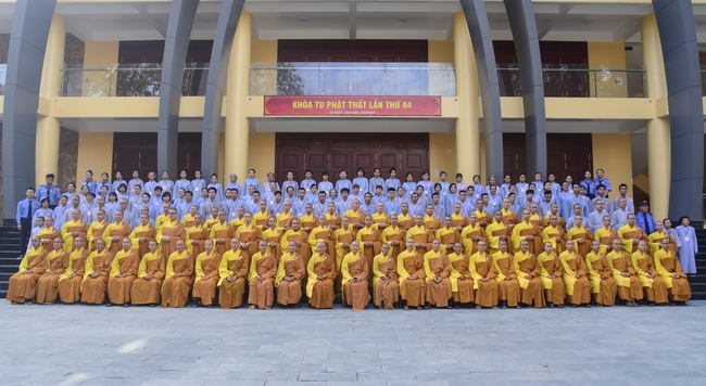 Series of photos of the Seven-Day Special Retreat