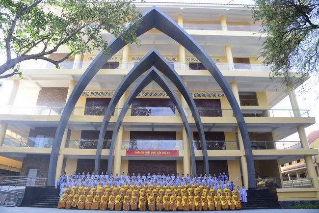 Series of photos of the Seven-Day Special Retreat