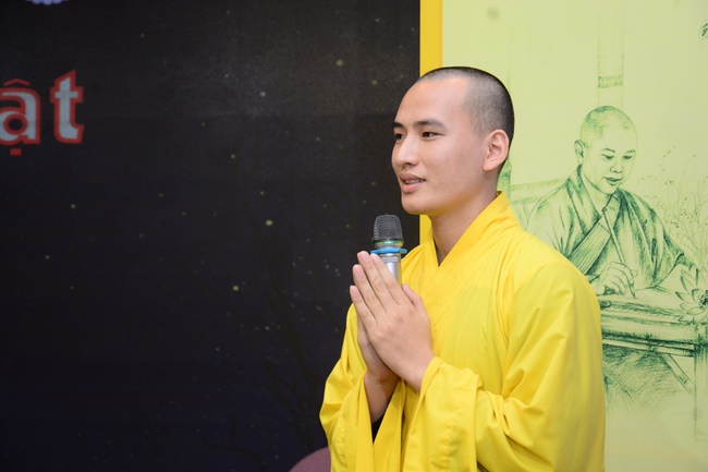 Series of photos of the Seven-Day Special Retreat