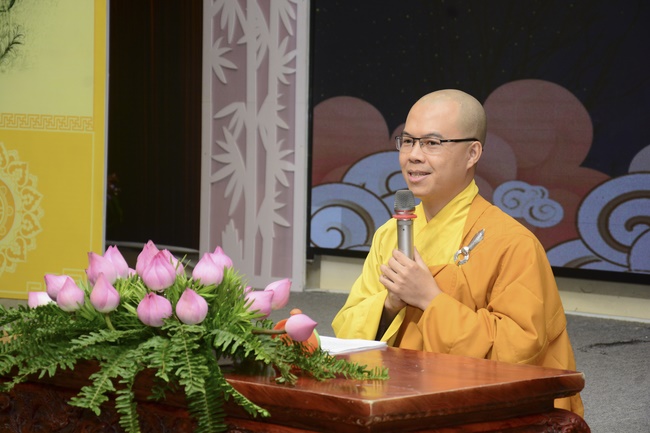 Series of photos of the Seven-Day Special Retreat